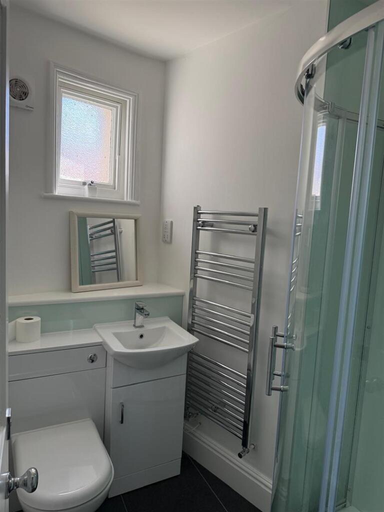 Shower Room.jpg