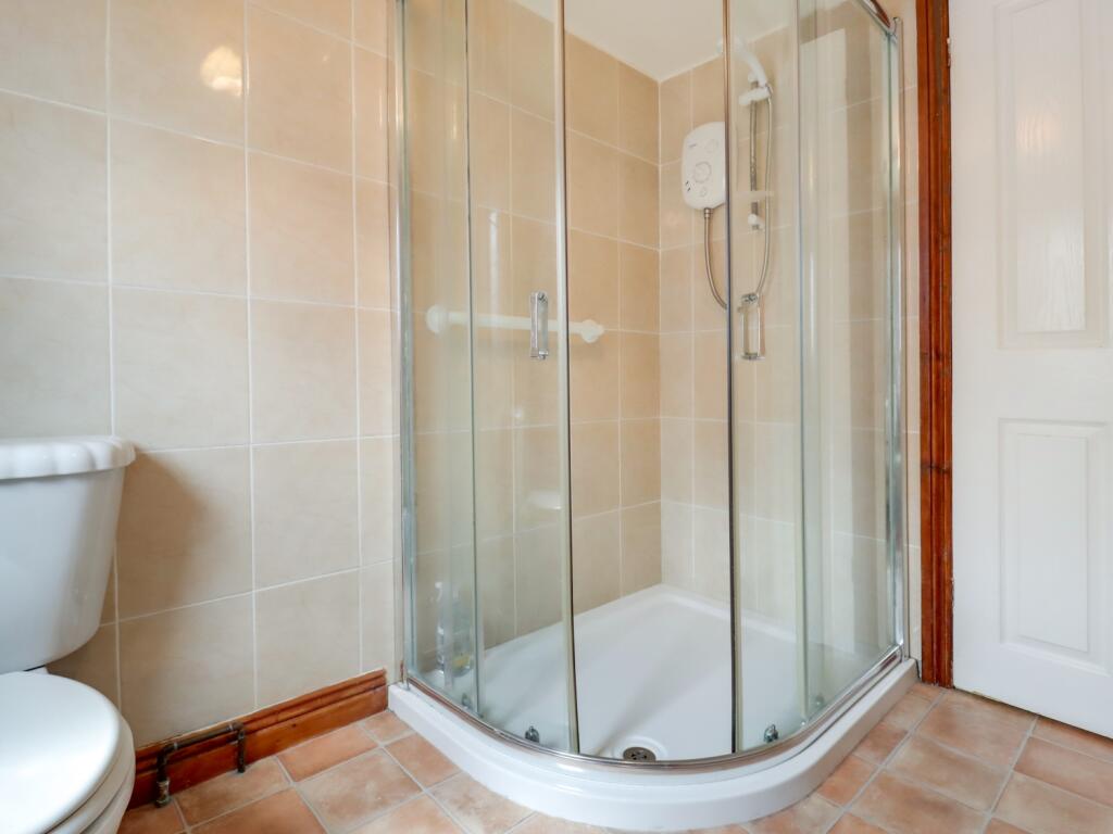 Bathroom-11