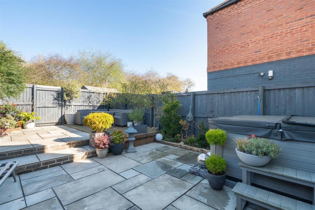 Garden.jpg