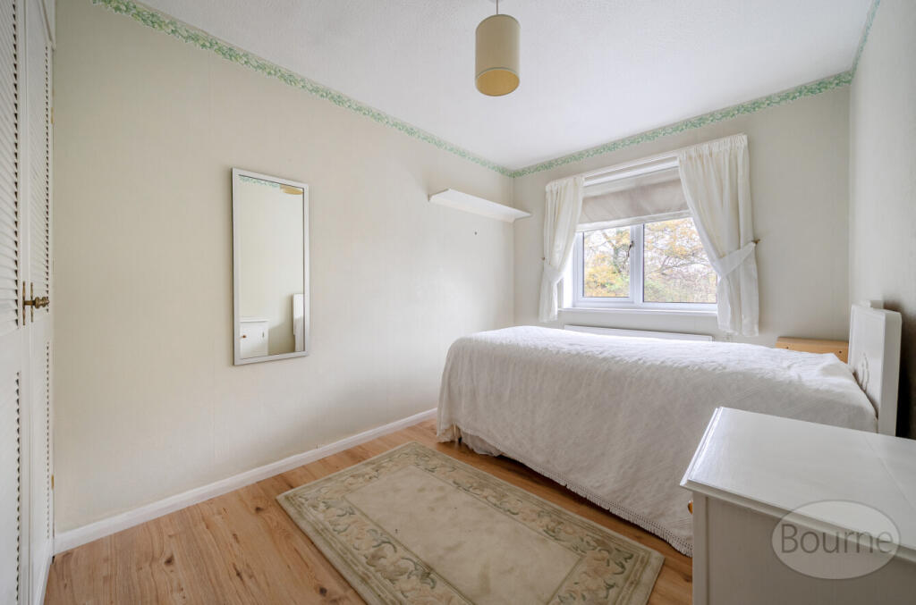 f53c8446-ef46-45e...