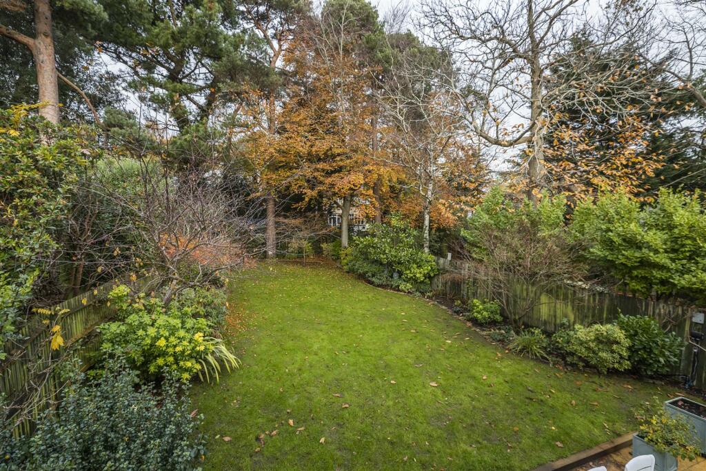 2022-11-30 PS 4 Lakeside Road_008.jpg