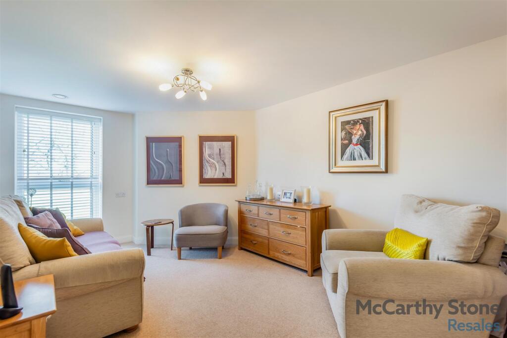 8671985-interior09.jpg