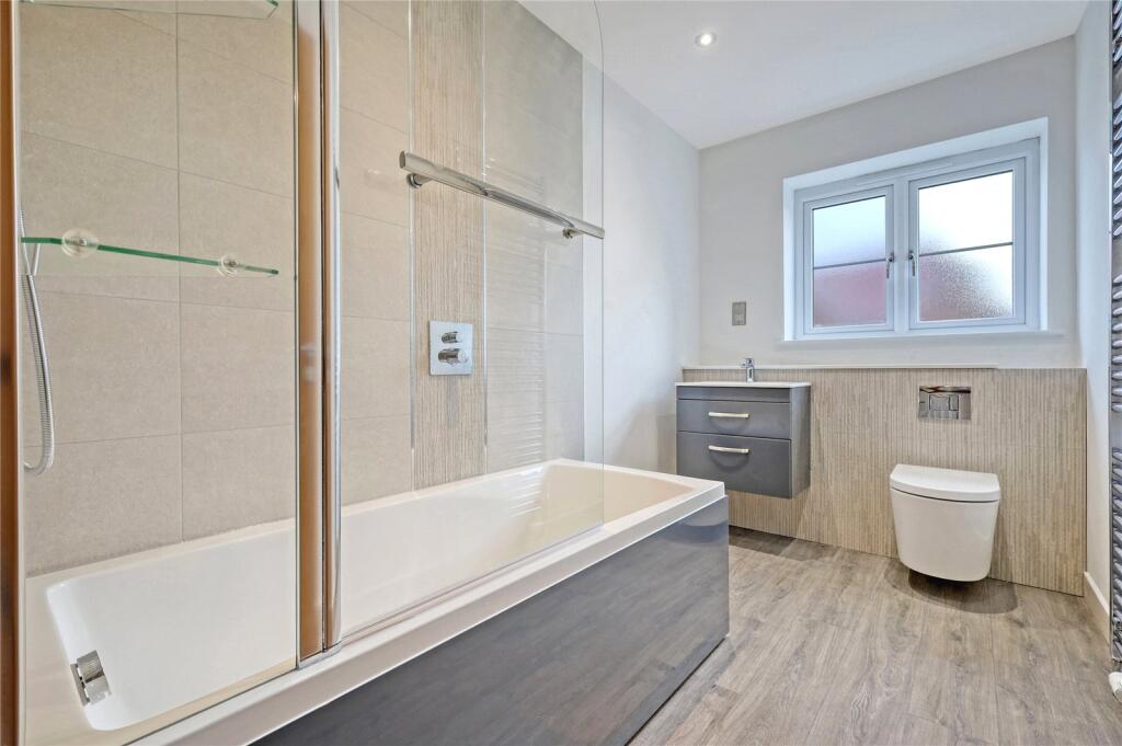 Main Bathroom