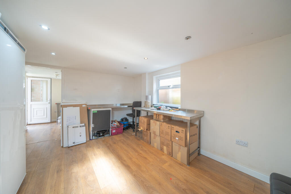 OFFICE.LOUNGE (2).jpg