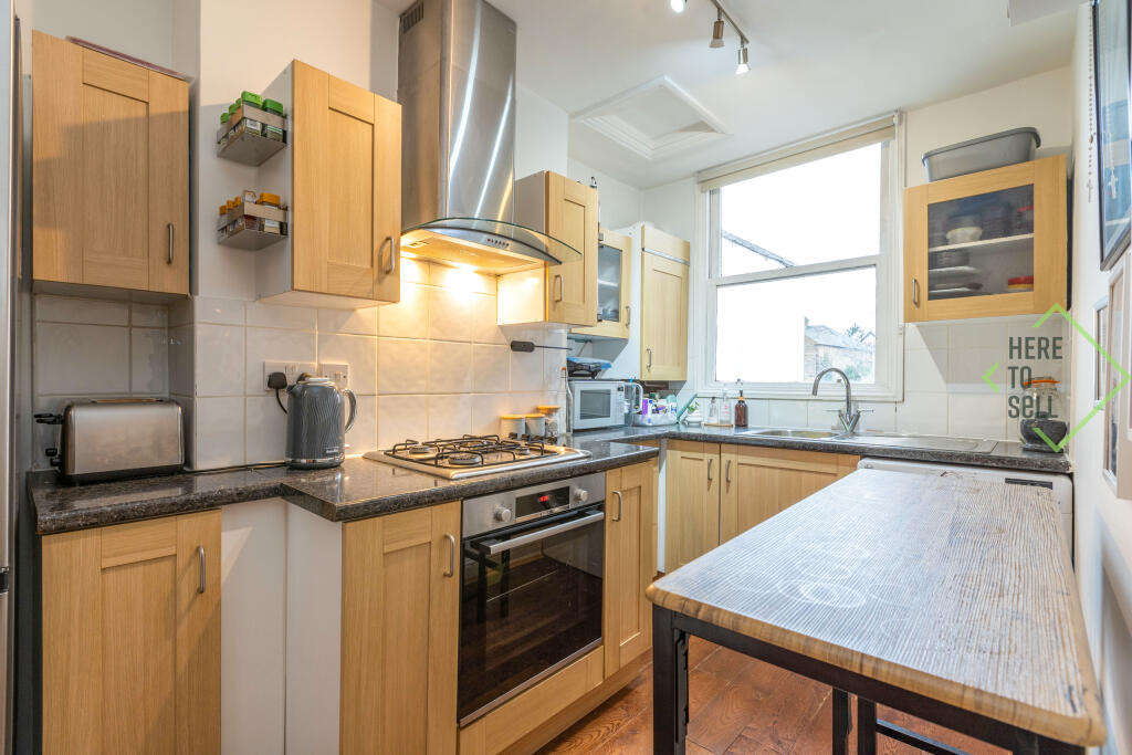 Flat B, 69 Beaconsfield Rd-N11 3AA-19