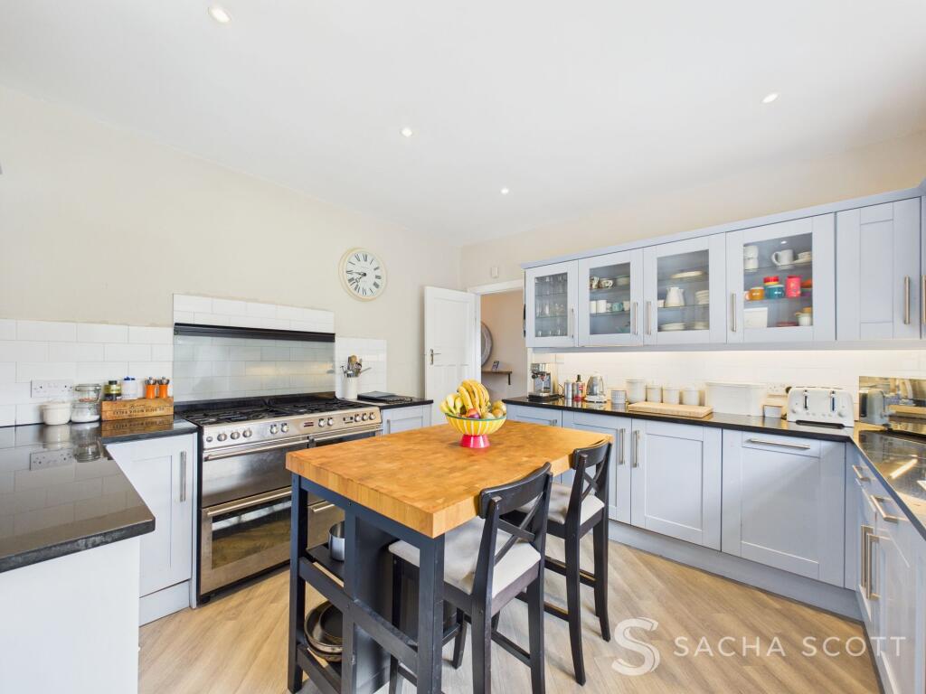 Kitchen / Breakfast Room