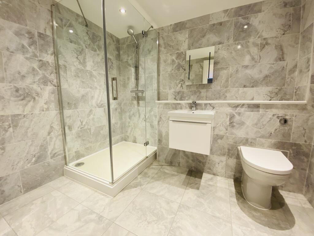 En-suite Bathroom