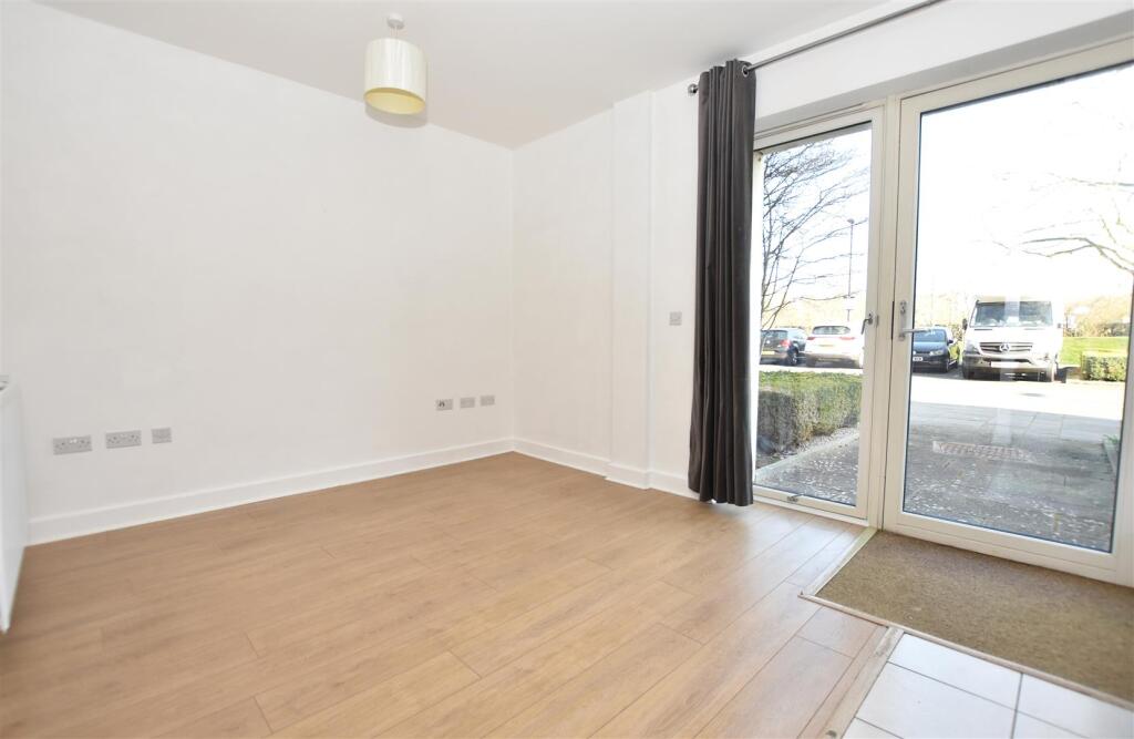 Living Area III.JPG