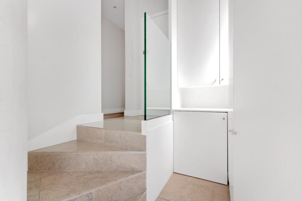 11a Burnaby Gardens Ph7.jpg