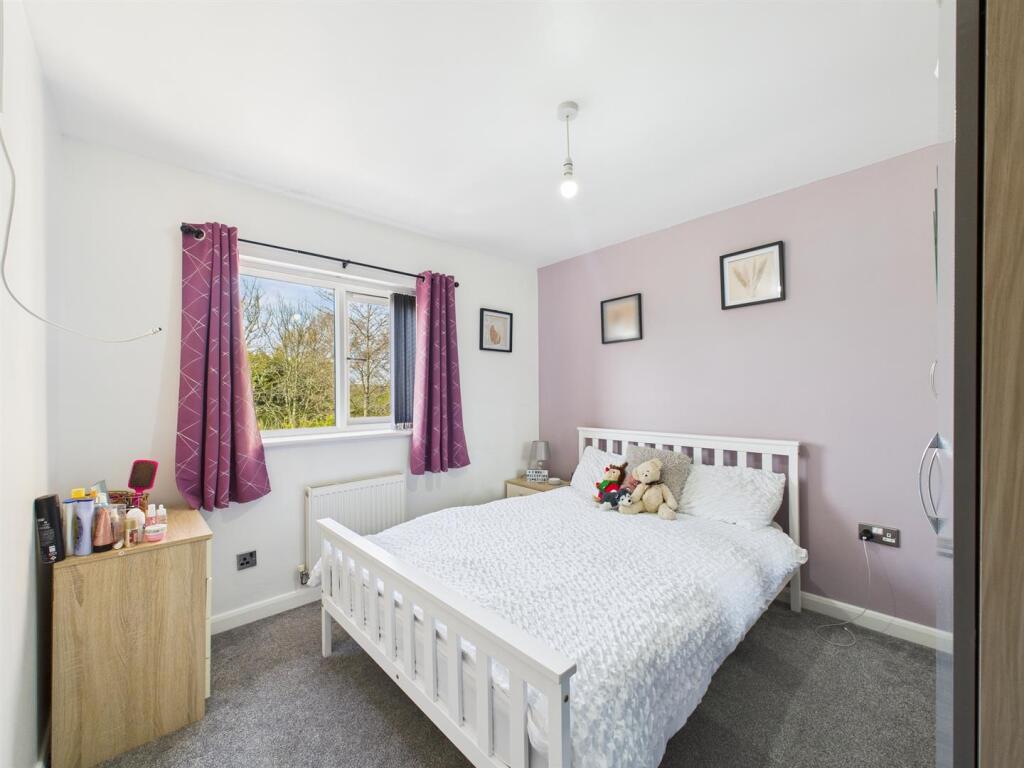 Bedroom: