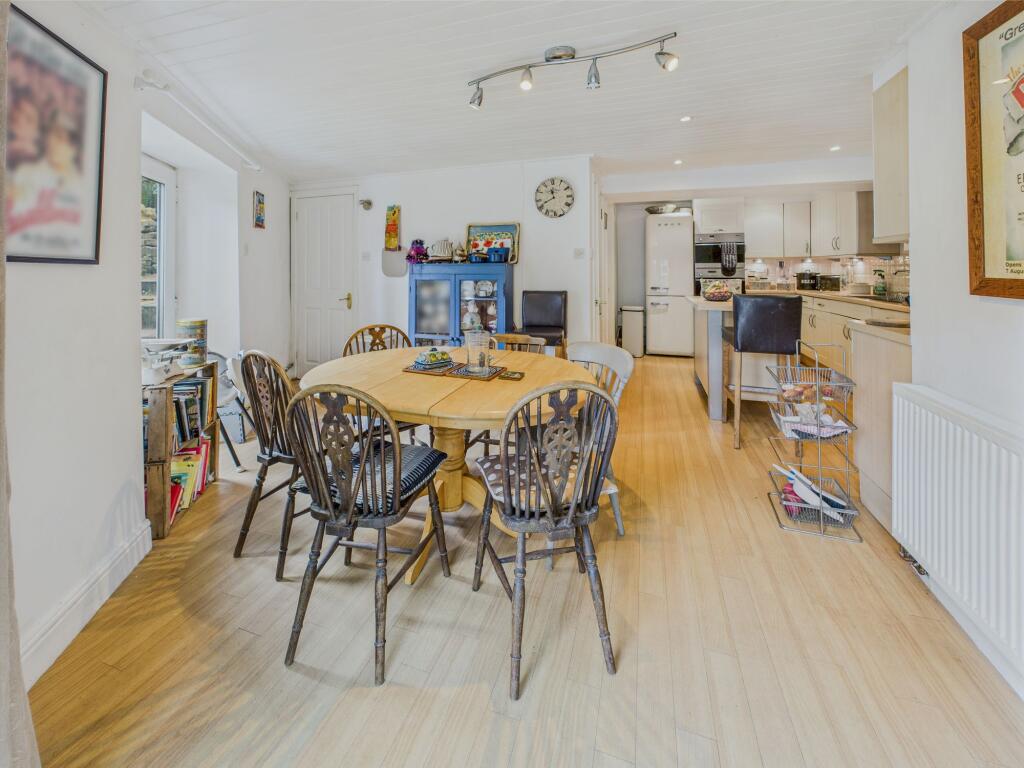Kitchen Diner - Dining Area
