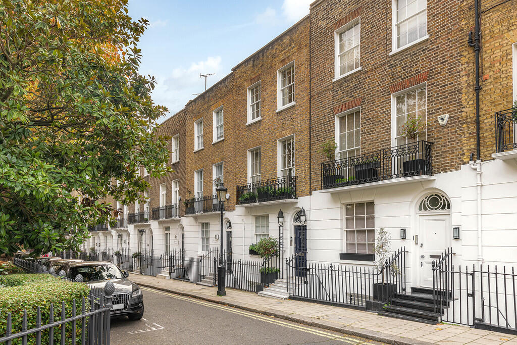 Trevor Square, Knightsbridge SW7