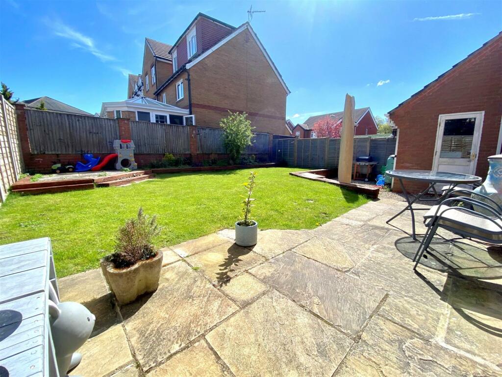 garden 3.jpg