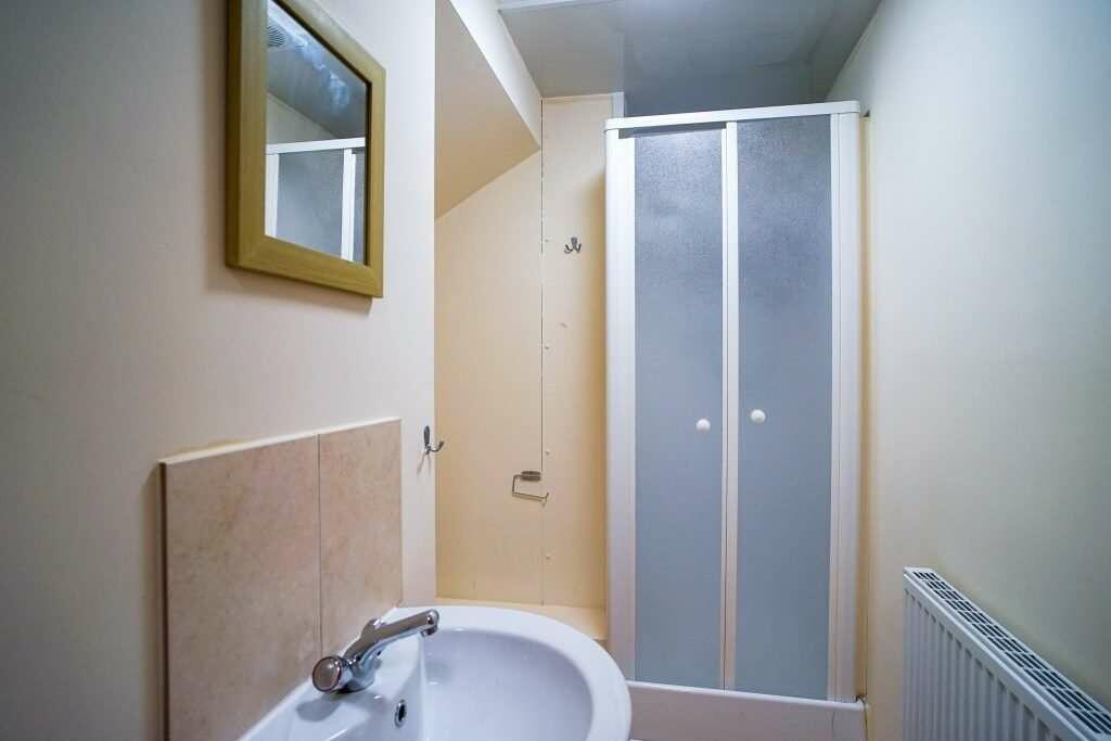 65_Roebuck_Road