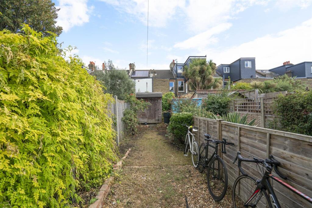 69 Avarn Road SW17 9NB external 2.jpg