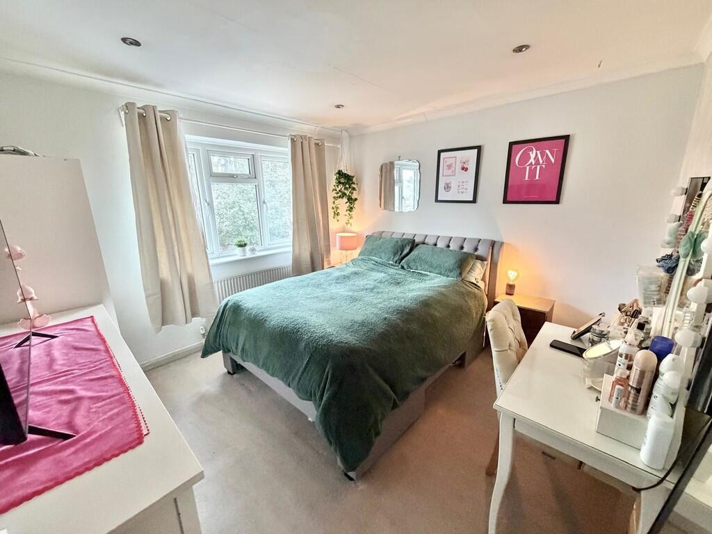 WhatsApp Image 20...