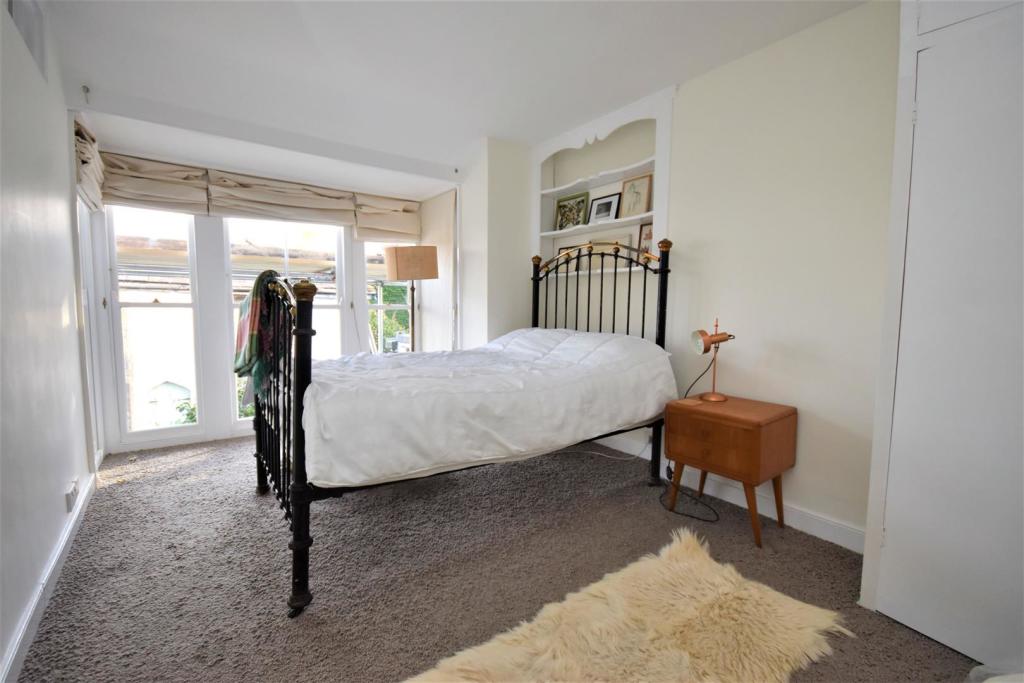 Bedroom 2.JPG