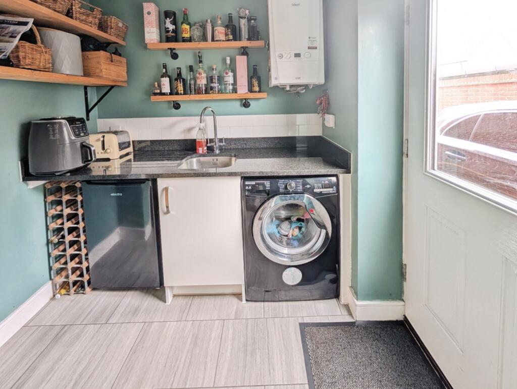 pbox-utility_room-326460.jpg