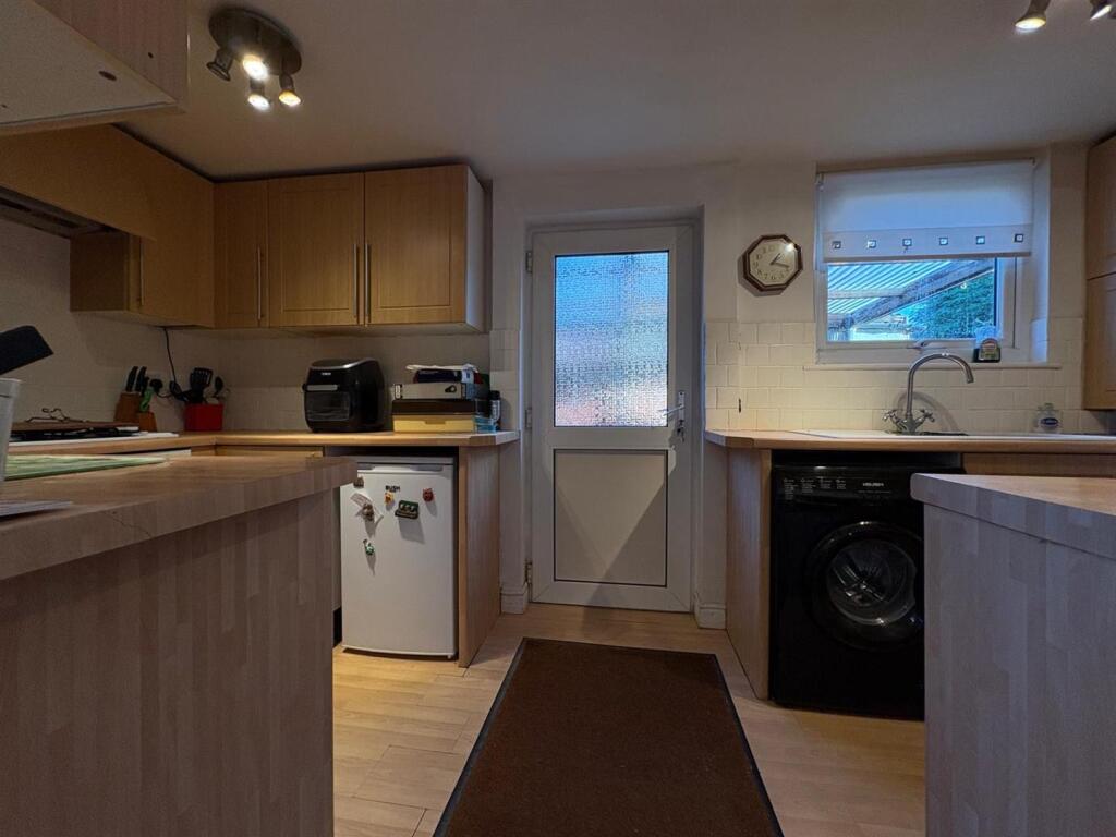 Photo 19-11-2025, 14 43 38 (3).jpg