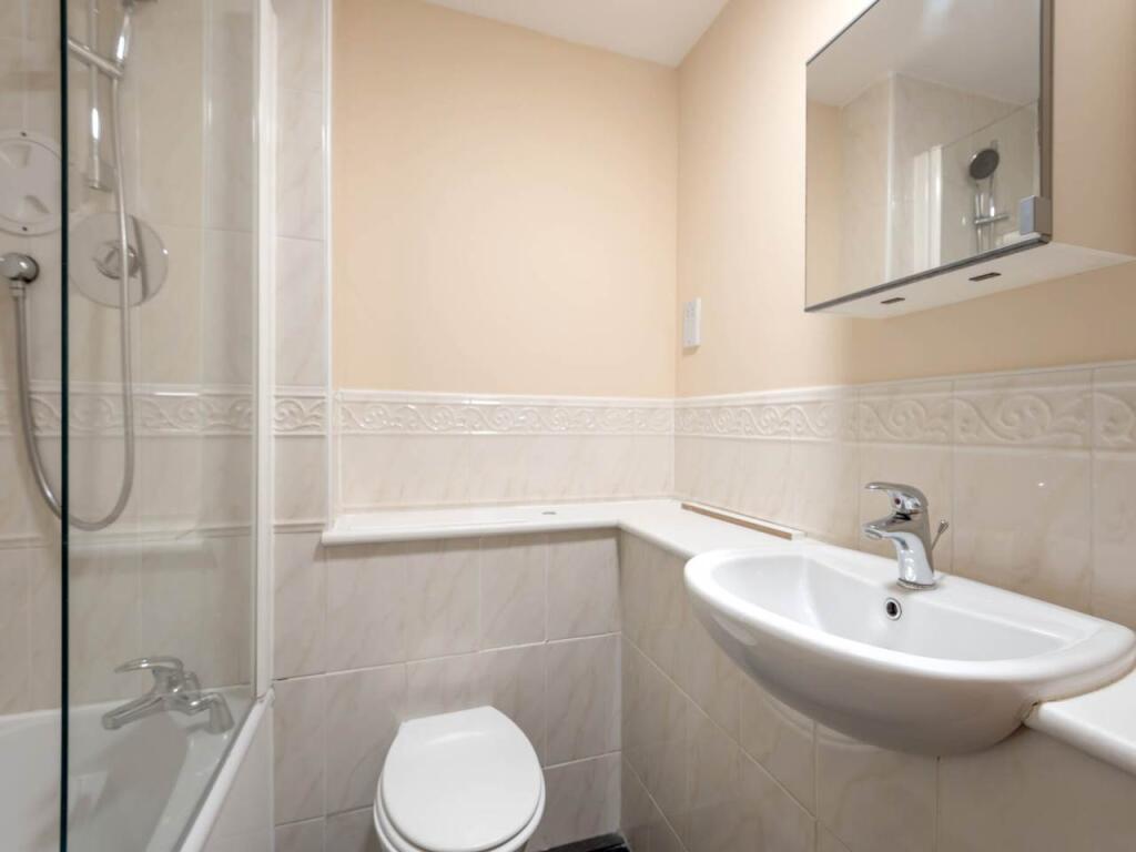 75537_Tytler_Court-0