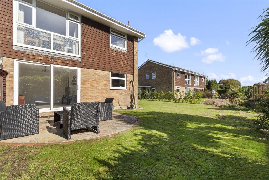 18 Vancouver Close-014.jpg