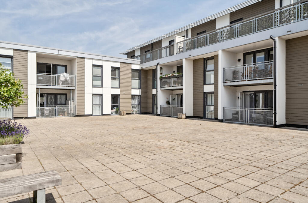 1311449-4-6851682...