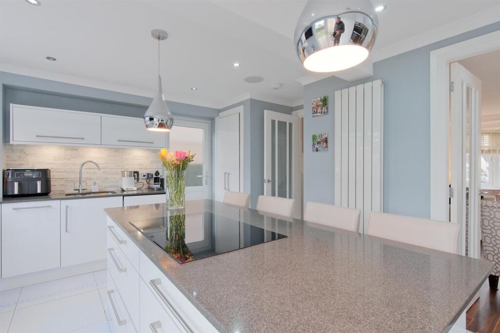 010-25 Beauly Crescent, Wishaw ML2 8EG.jpg