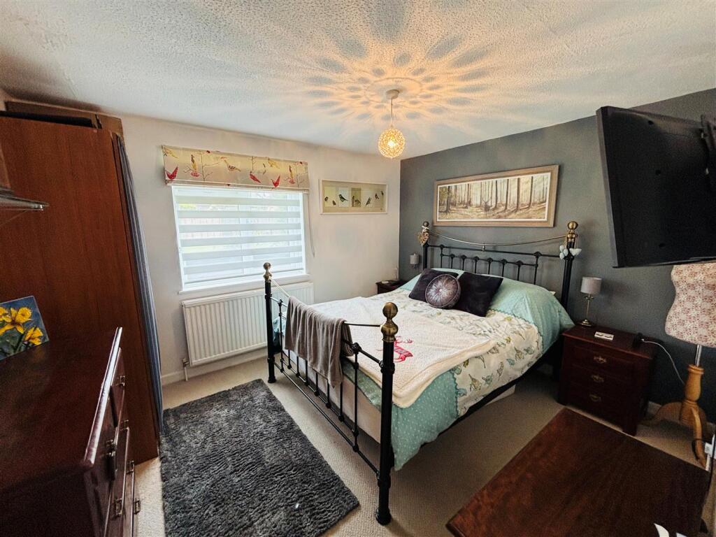 18mannbed.jpg