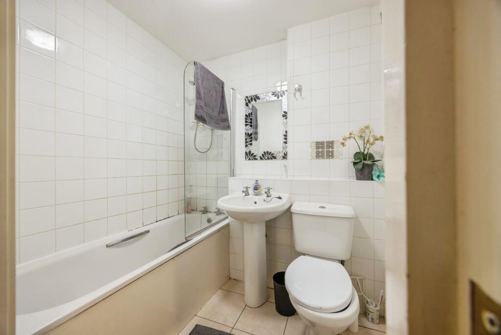 Bathroom/Wc