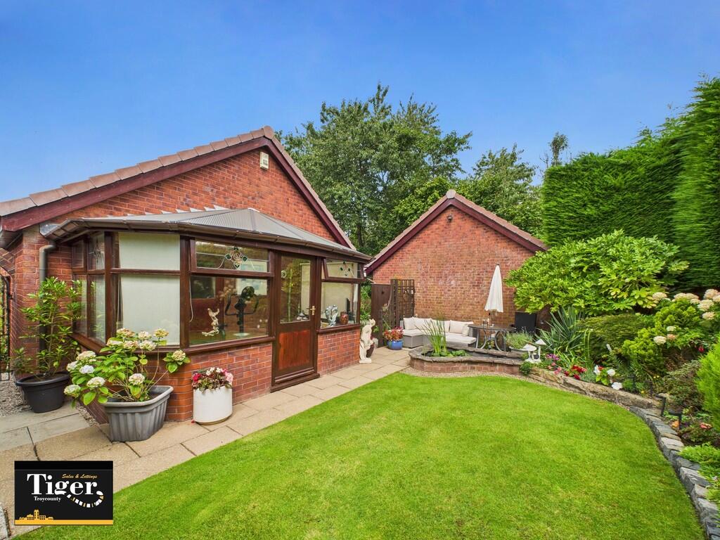 CAM02176G0-PR0671...