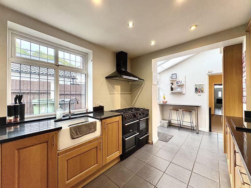BREAKFAST KITCHEN