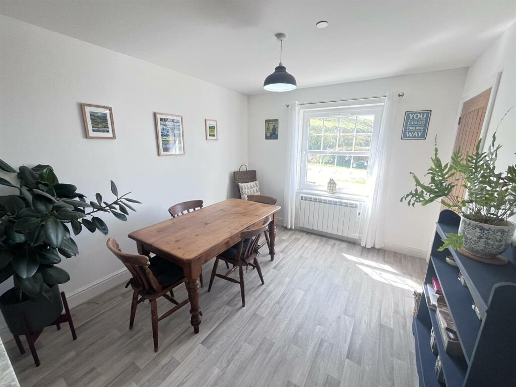 Kitchen dining room