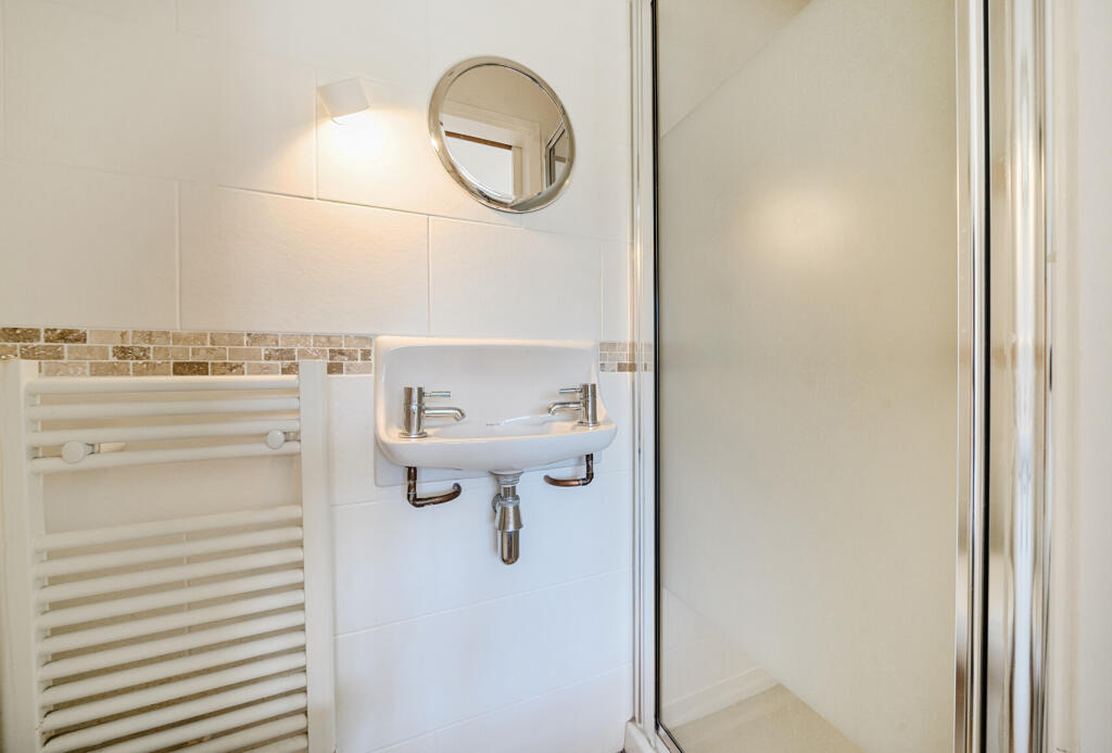 1298418-14-6830a2...