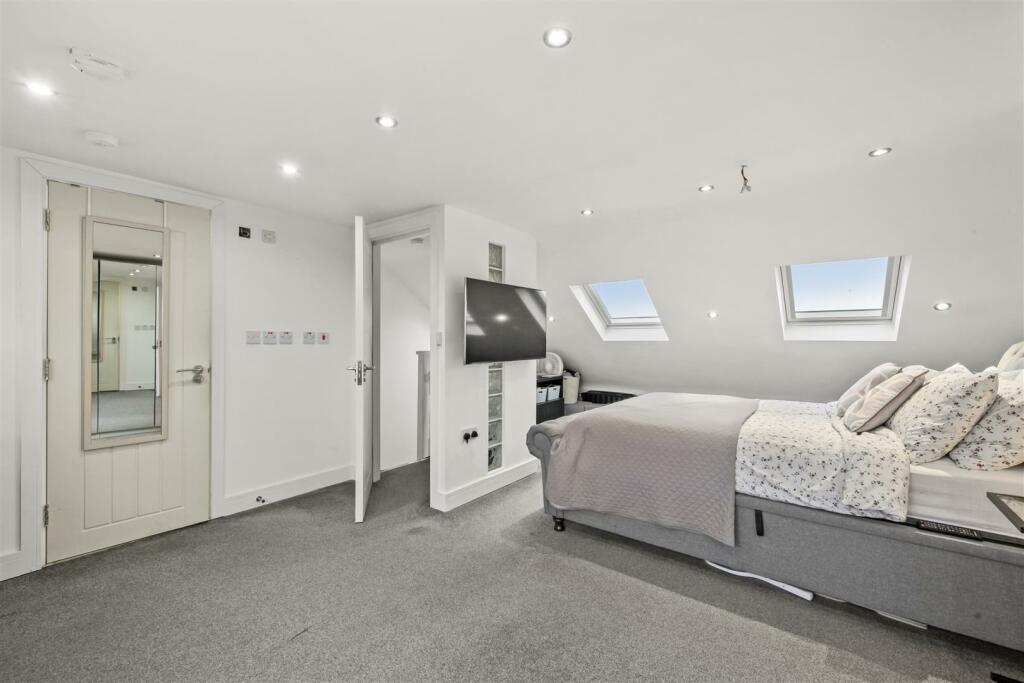 10 Greenbank Avenue - bcw5n8uXAM1WNHTBpSWl.jpg