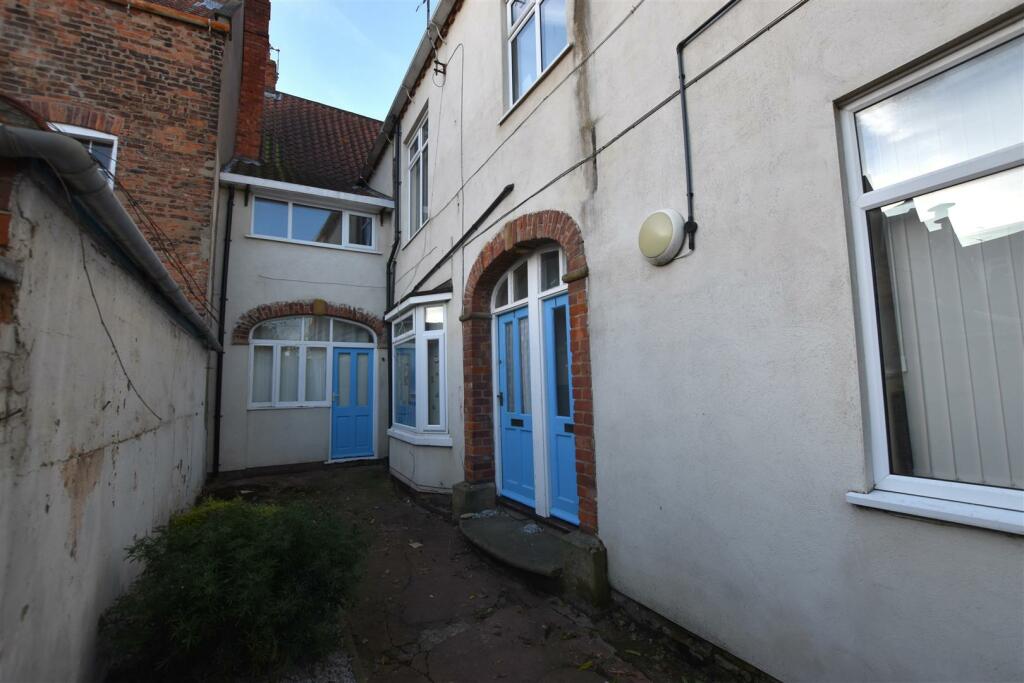 Rear Entrance Access.JPG