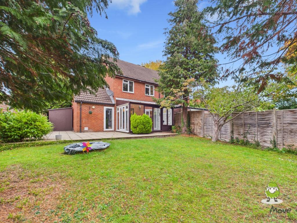 EweMove Estate Agents Basingstoke - Ajax Close -Ga