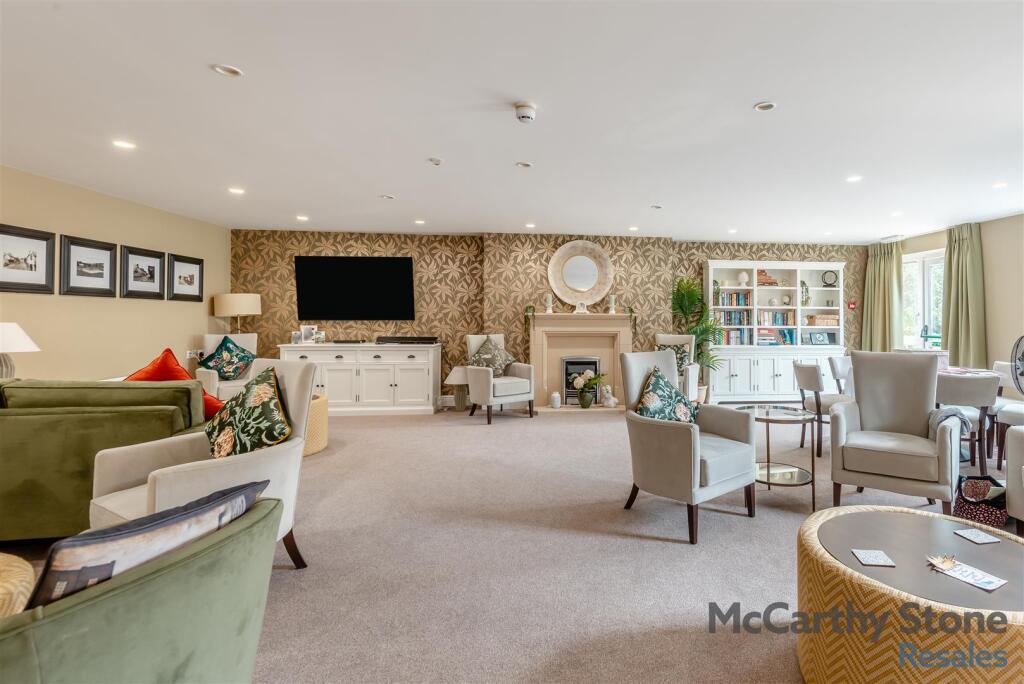 8656971-interior13.jpg