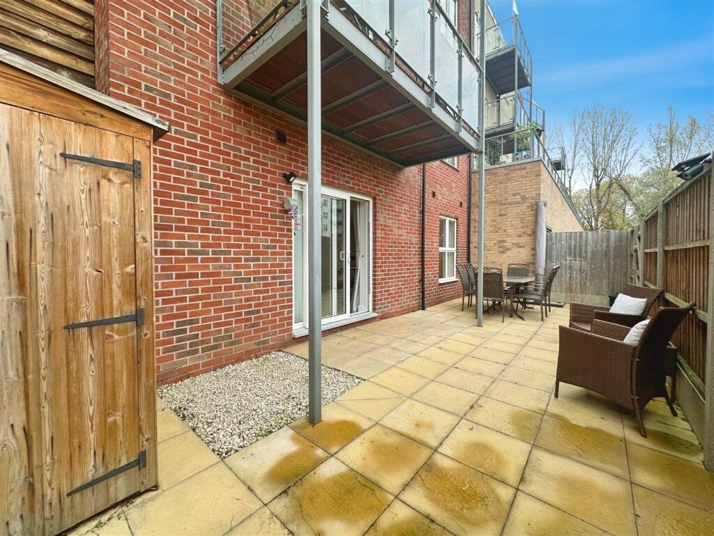 c17cf571--4C76-BA44-8A8B17BD0CAE-60458-000010E453F