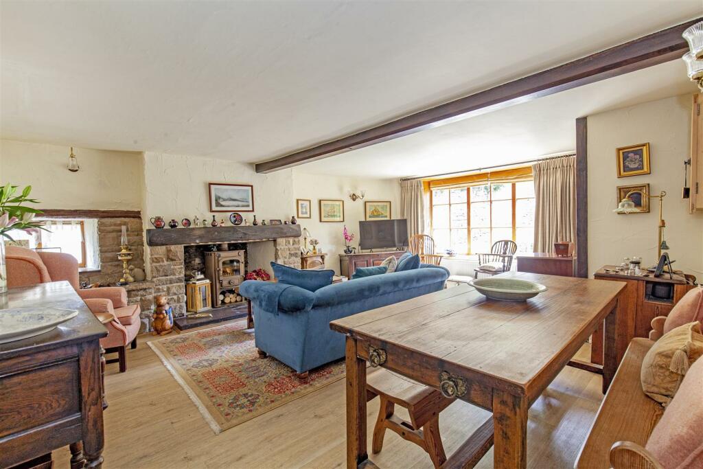 Reception Room-5.jpg