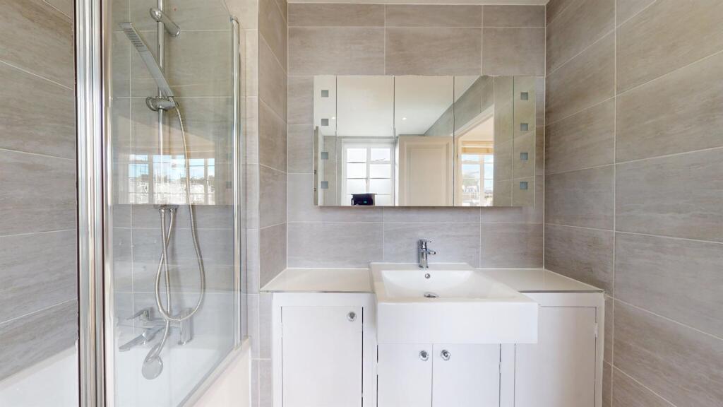 30CC.bath4.jpg