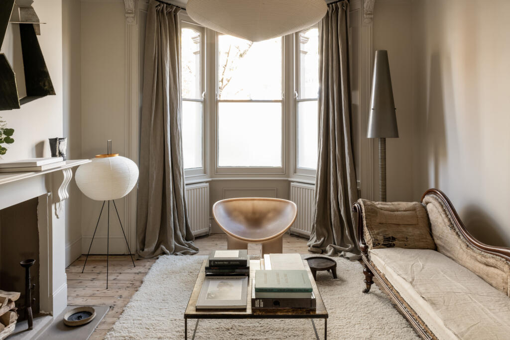 270388 - 20221123-atypical_ARBERY-RD-27-Edit_HI...