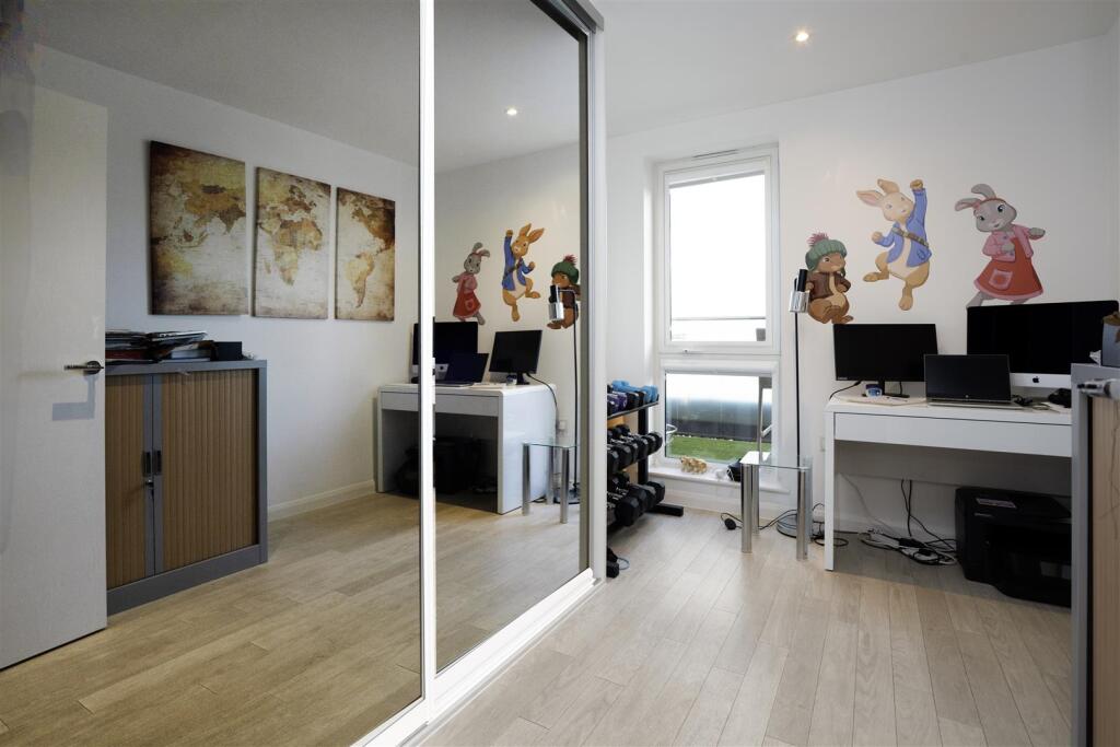 Davidson Frost-Wellings, DFW, Hallington Court, Ed