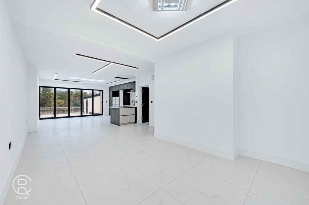 The Heights, Northolt, UB5