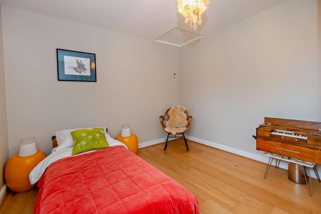 Cottage Bedroom