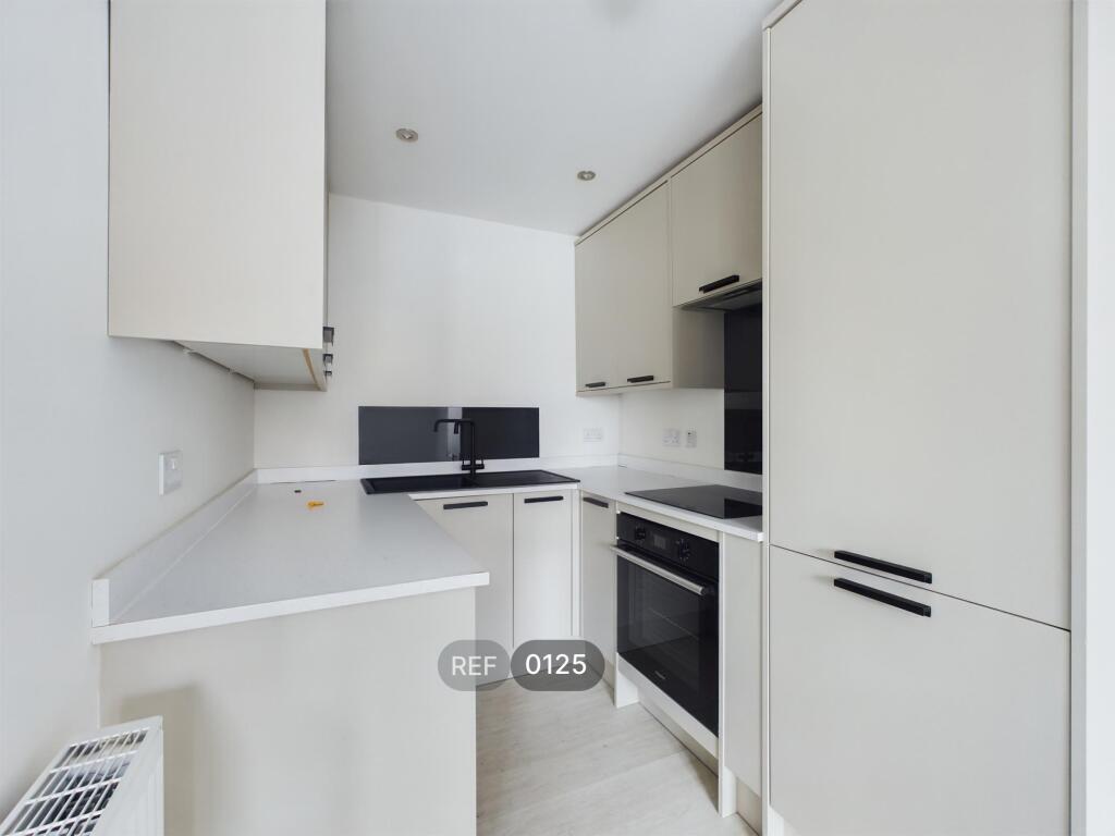 Kitchen &amp; Living area