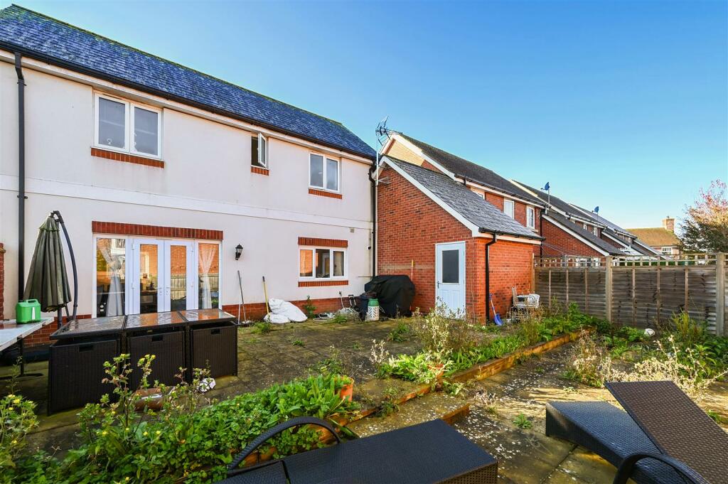 59 Meadow drive, Henfield, BN5 (4).jpg
