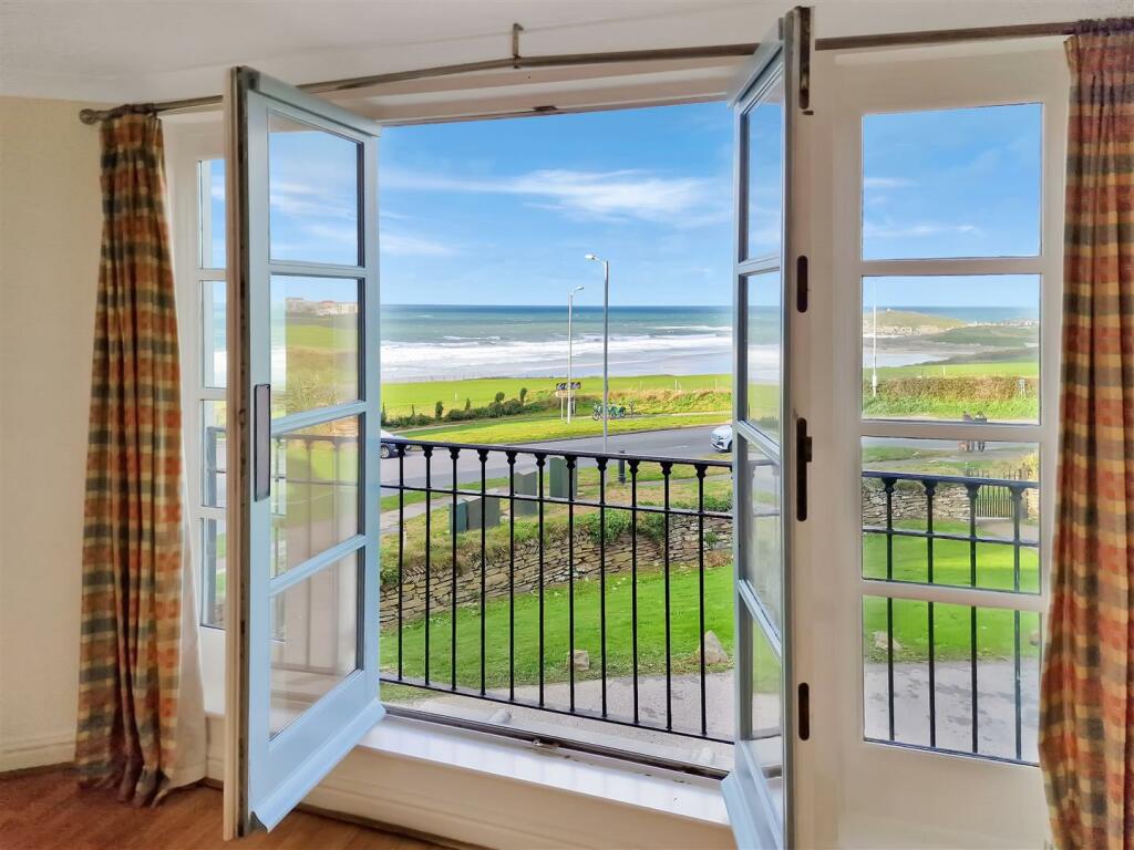 Lounge Doors View.jpg