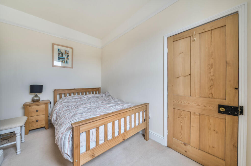 1301985-23-683872...