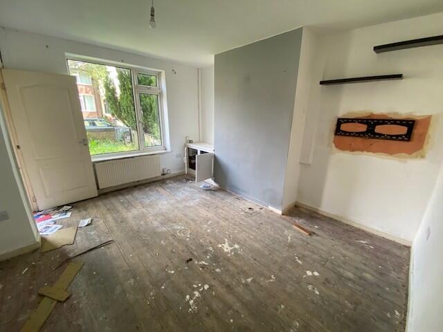 LOUNGE T202506191534.jpg