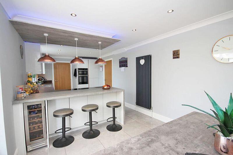 Kitchen-diner view 2 